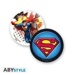ABYstyle DC COMICS Coffret Cadeau Superman Mug + Porte-clés + Badges -ABYstyle Boutique 3700789220305 5