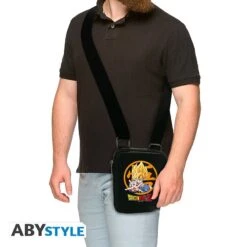 ABYstyle DRAGON BALL - Sac Besace "DBZ/ Goku" - Vinyle Petit Format - Broc -ABYstyle Boutique abystyle abybag479 dragon ball sac besace dbz goku vinyle petit 2