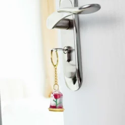 ABYstyle Disney - Porte-clés 3d Premium - La Belle Et La Bête - Rose 11 ABYstyle Disney - Porte-clés 3d Premium - La Belle Et La Bête - Rose -ABYstyle Boutique disney porte cles 3d premium la belle et la bete rose 5e4113662864a